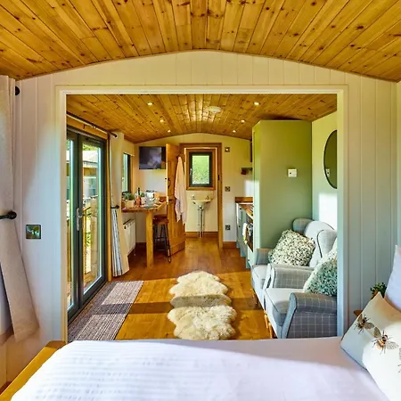 Abberley Shepherds Hut - Ockeridge Rural Retreats Wichenford Exterior photo