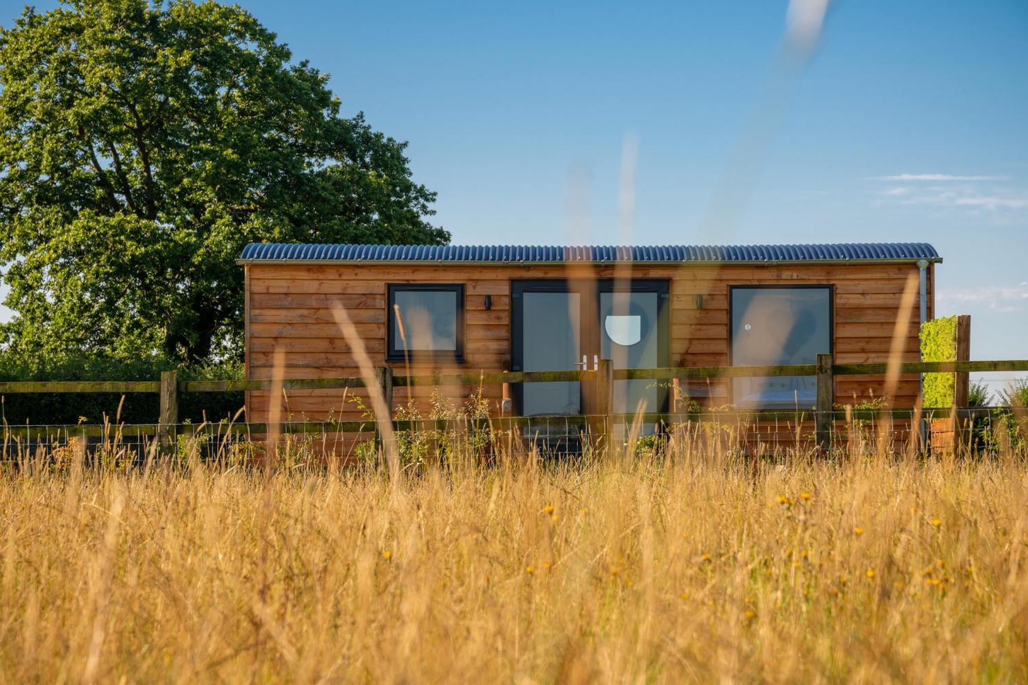 Abberley Shepherds Hut - Ockeridge Rural Retreats Campsite *