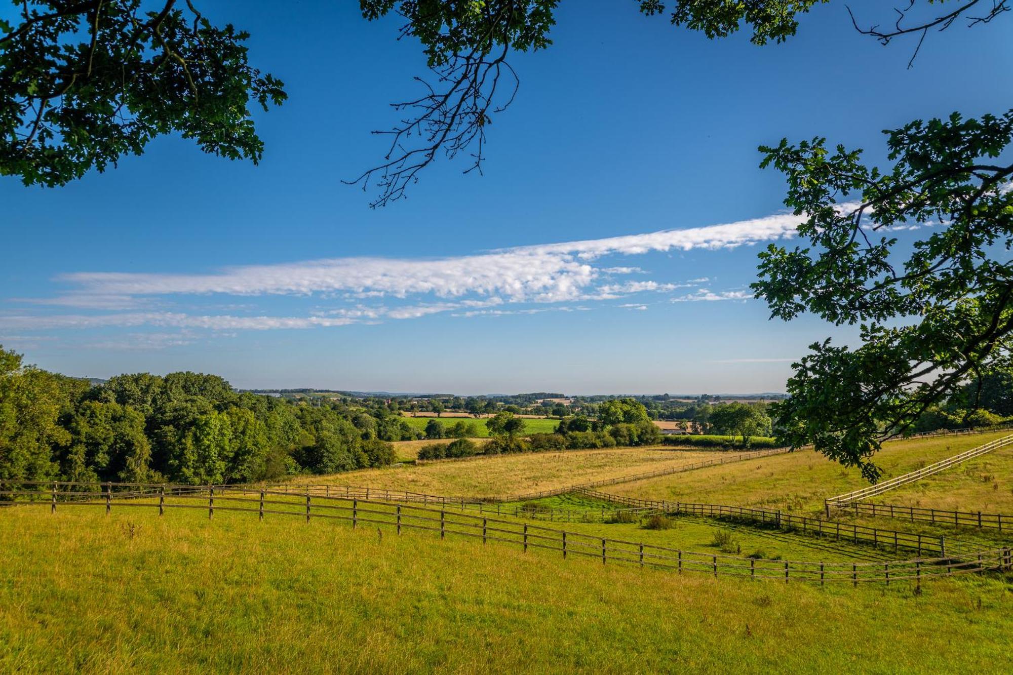 Abberley Shepherds Hut - Ockeridge Rural Retreats * Wichenford